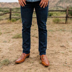 Majestic Men 11M Carmel Brown Cross Emblem Copper Studs Oxford Leather Shoes Y2K